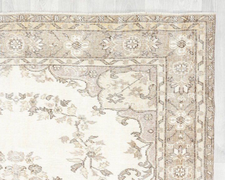 Beige Oushak Rug 5' 11" x 9' 2" | No. VR12427