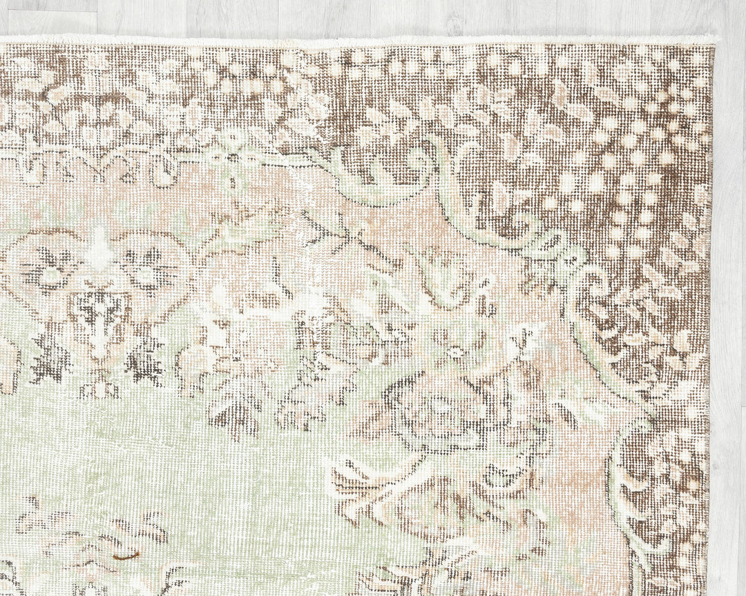 Faded Oushak Rug 5' 5" x 9' | No. VR12605