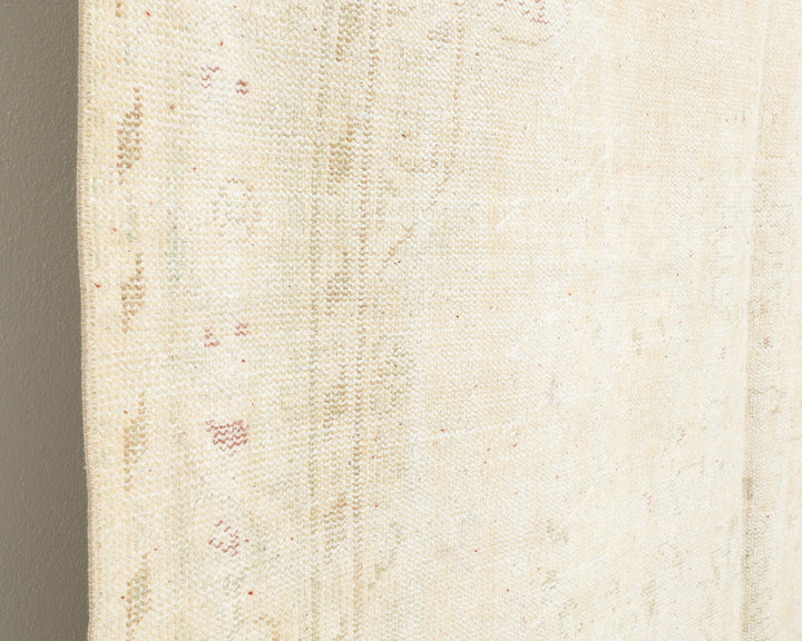 Beige Oushak Rug 6' x 9' 10" | No. VR60387