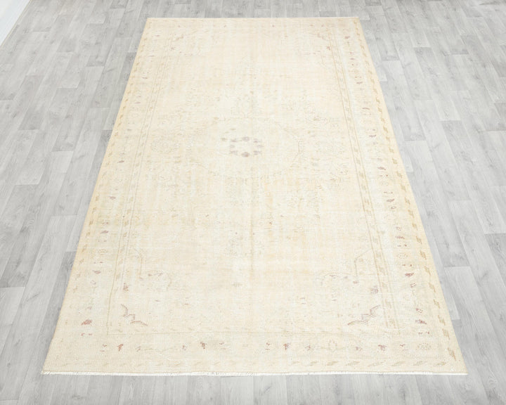 Beige Oushak Rug 6' x 9' 10" | No. VR60387