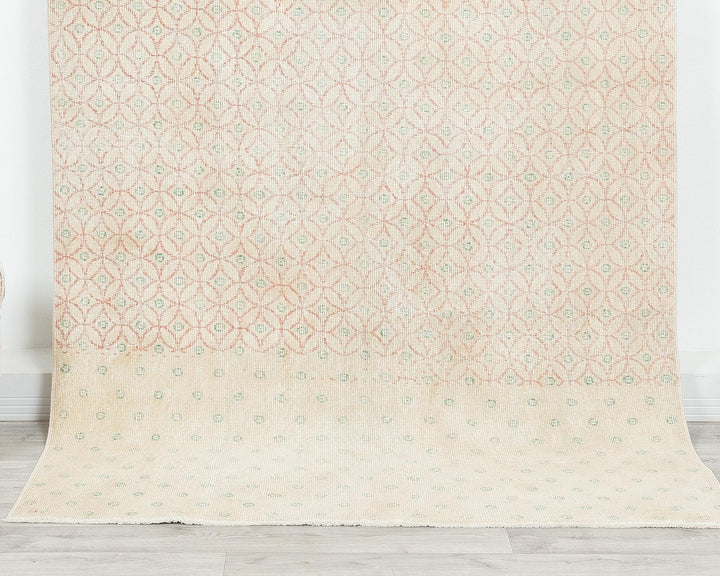 Neutral Oushak Rug 4' 9" x 8' 4" | No. VR79039