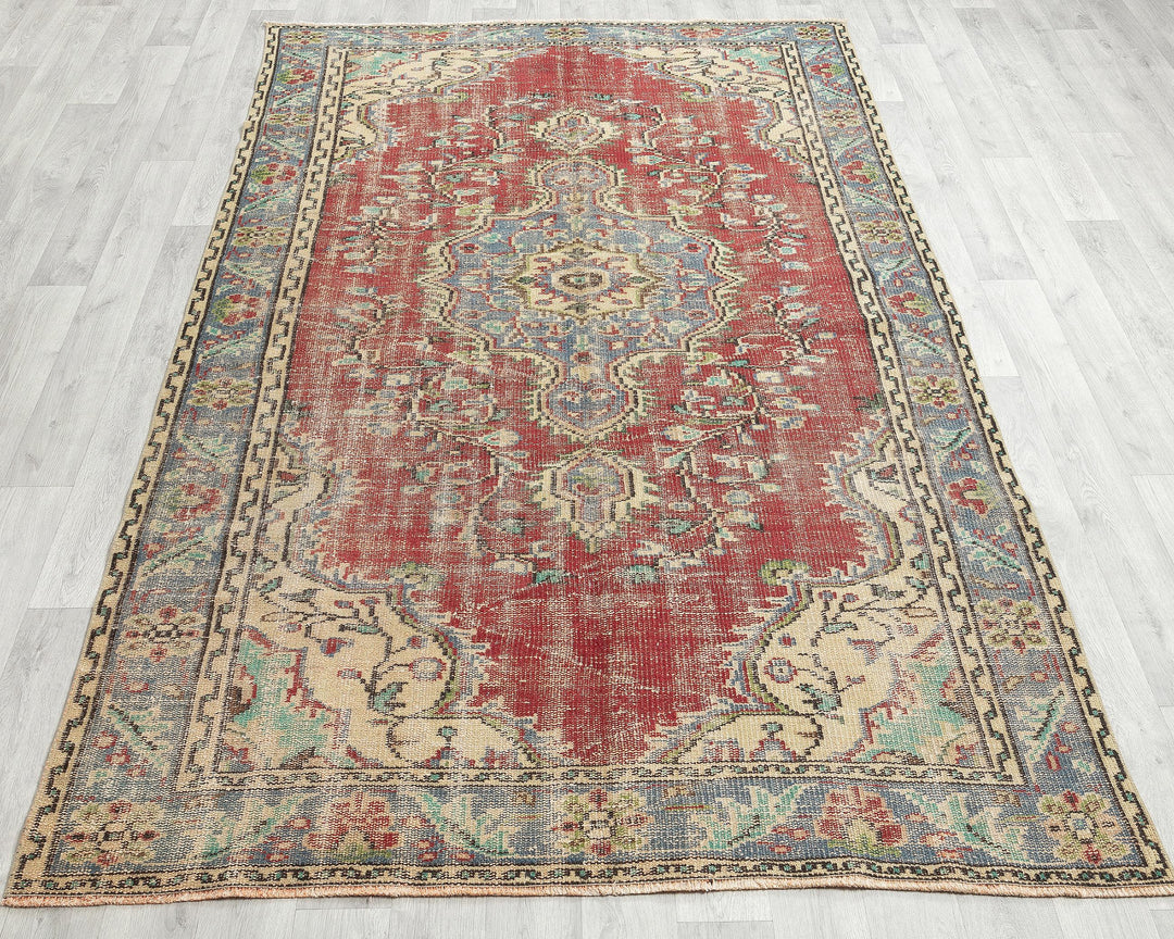 Red Oushak Rug 5' 2" x 7' 8" | No. VR57040