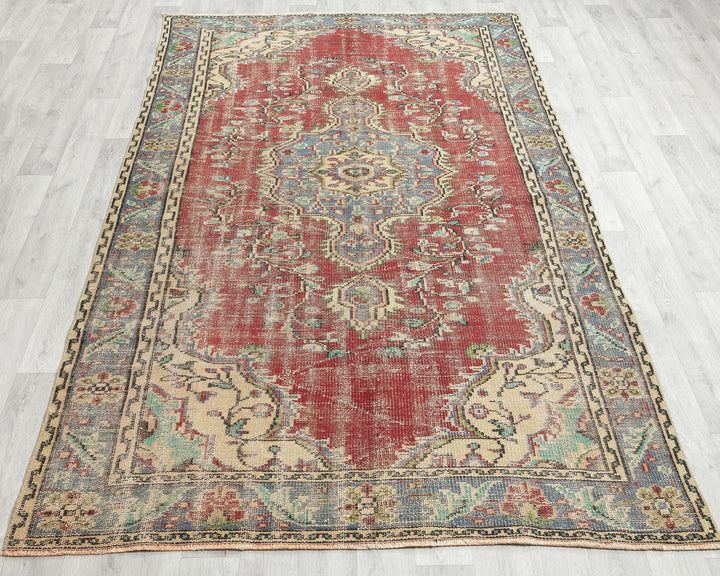 Red Oushak Rug 5' 2" x 7' 8" | No. VR57040
