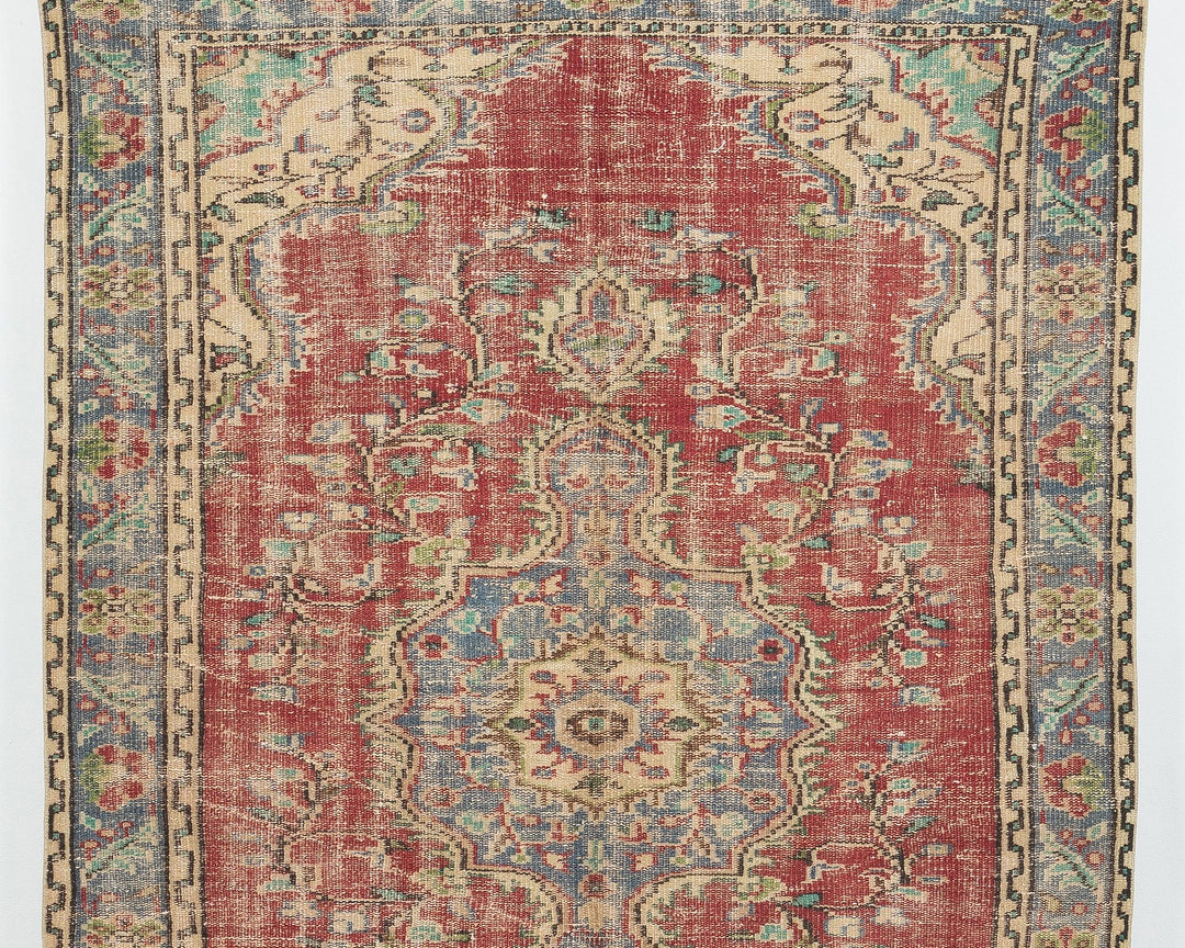 Red Oushak Rug 5' 2" x 7' 8" | No. VR57040