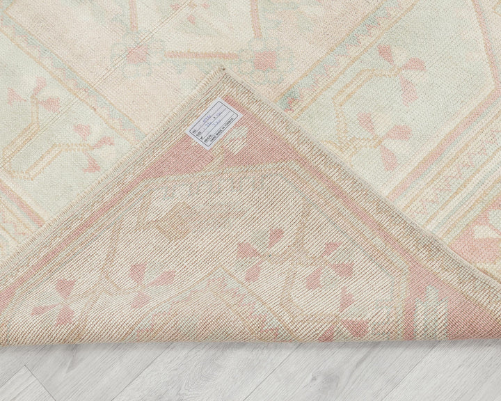 Beige Oushak Rug 7' 3" x 4' 3" | No. VR56282