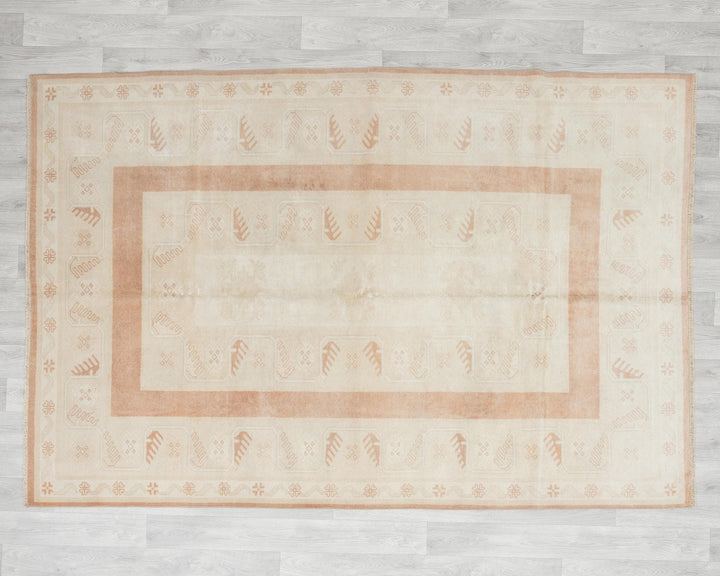 Beige Oushak Rug 5' 4" x 7' 8" | No. VR45208