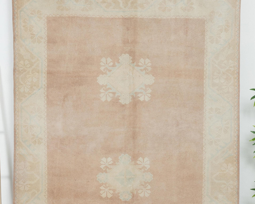 Oushak Rug 5' 3" x 9' 2" | No. VR10879