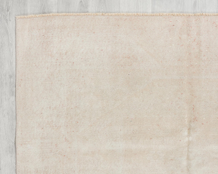 Beige Oushak Rug 4' 9" x 7' 10" | No. VR64343