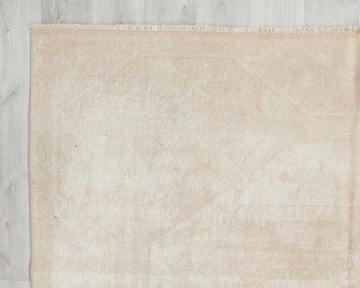 Beige Oushak Rug 2' x 8' 2" | No. VR71968