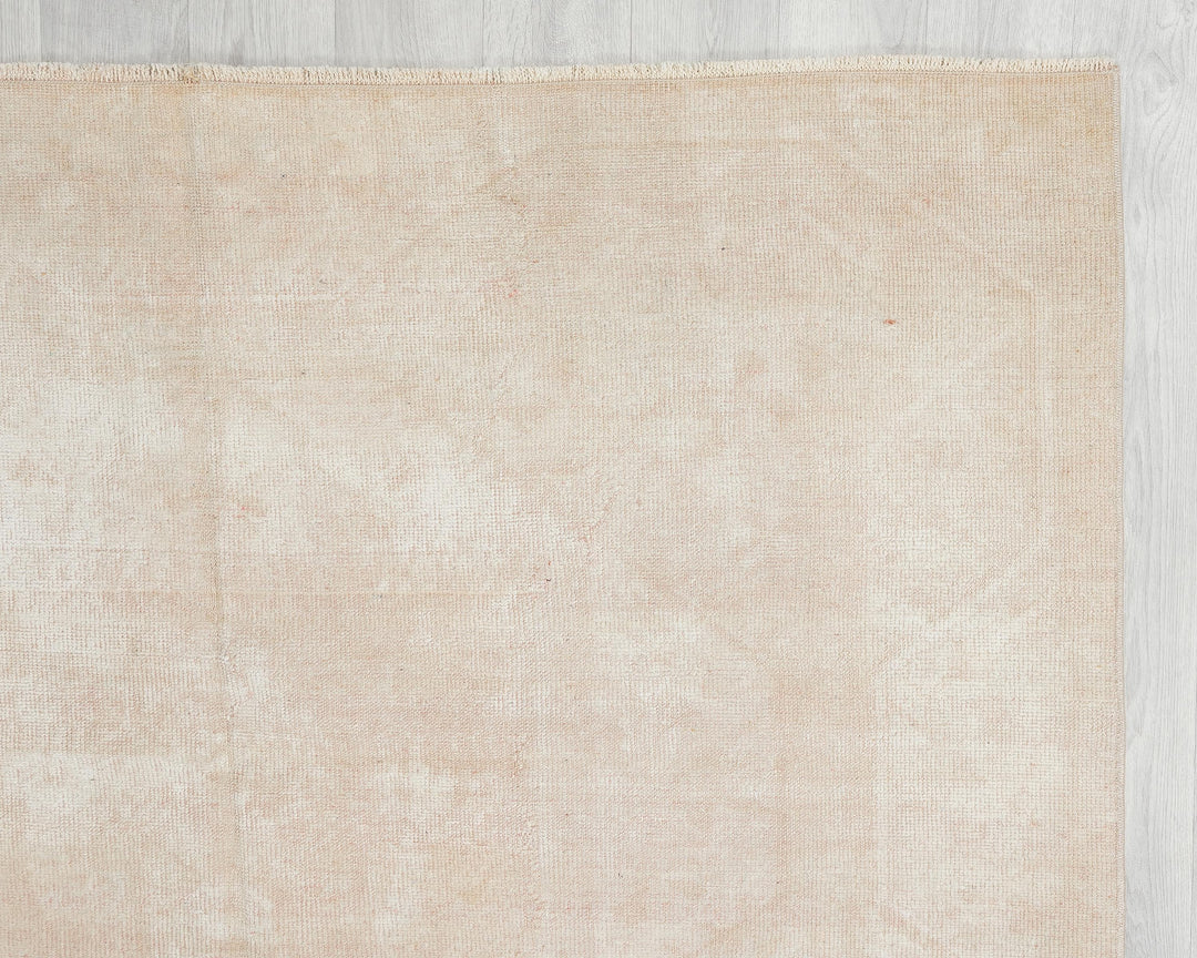 Beige Oushak Rug 2' x 8' 2" | No. VR71968