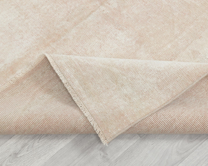 Beige Oushak Rug 2' x 8' 2" | No. VR71968