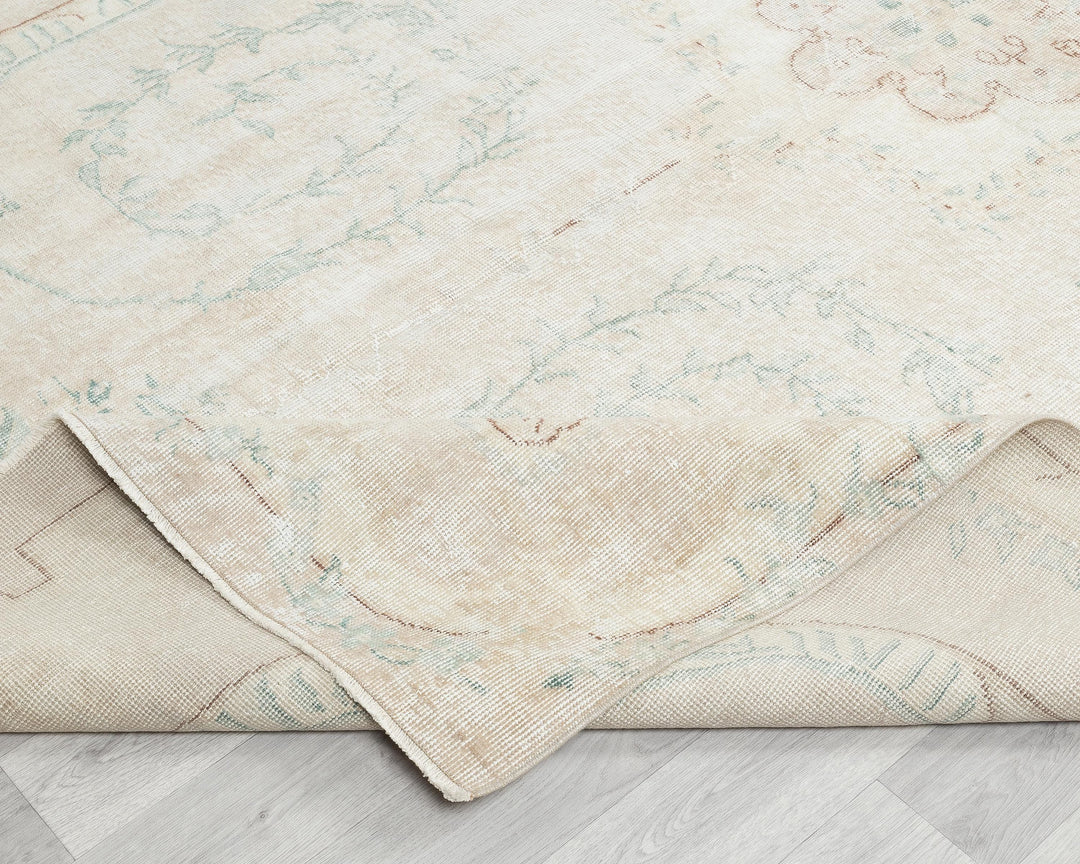 Beige Oushak Rug 10' 8" x 6' 9" | No. VR52421
