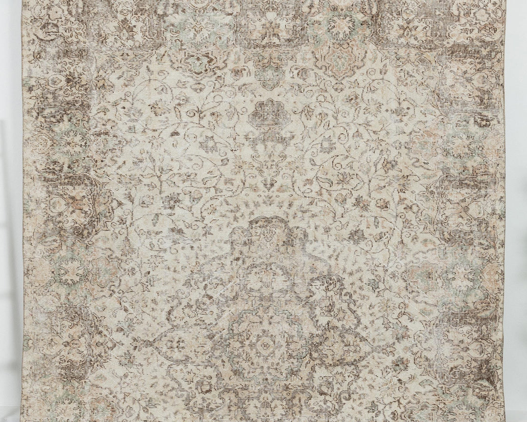 Beige Oushak Rug 7' x 10' 4" | No. VR12755