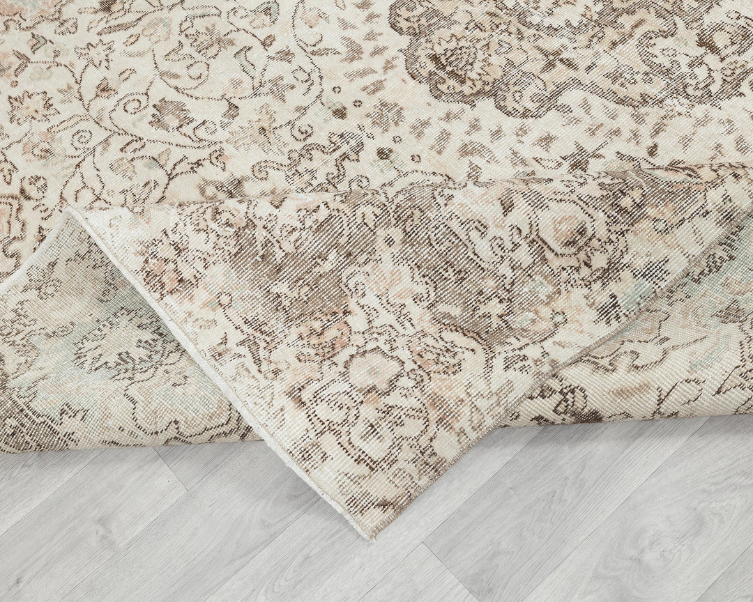 Beige Oushak Rug 7' x 10' 4" | No. VR12755