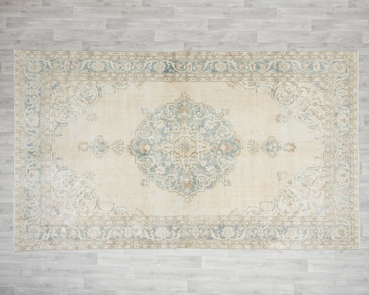 Beige Oushak Rug 6' 10" x 10' 10" | No. VR82938