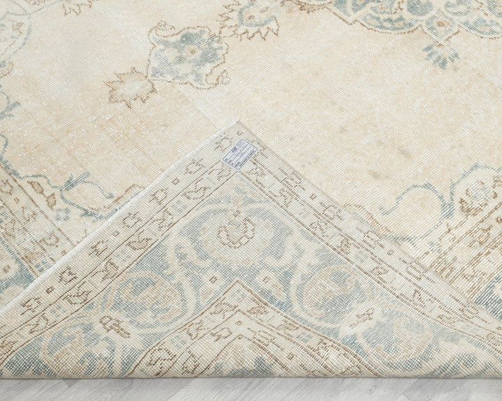 Beige Oushak Rug 6' 10" x 10' 10" | No. VR82938