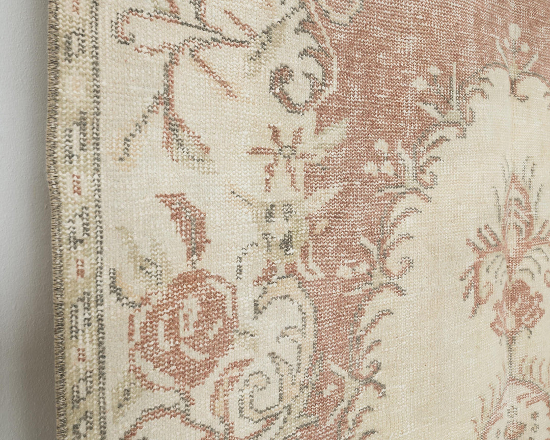 Beige Oushak Rug 5' 1" x 8' 8" | No. VR12877