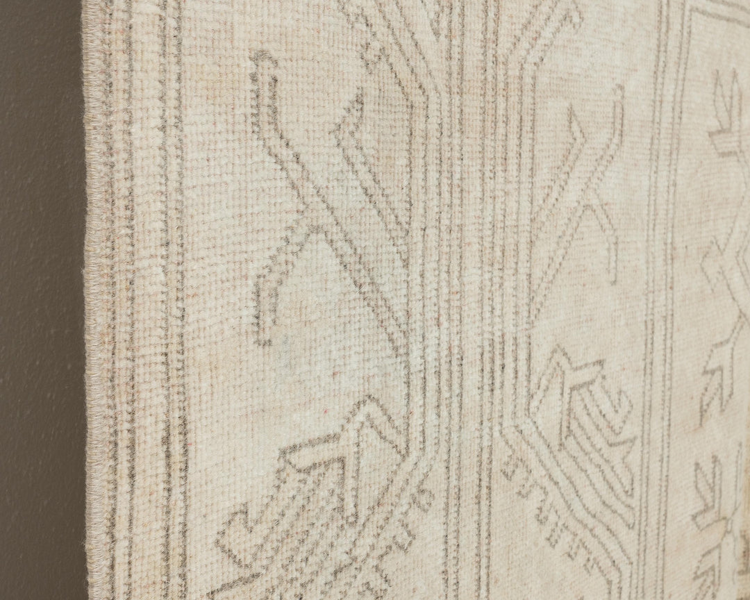Beige Oushak Rug 5' 1" x 8' 2" | No. VR20050