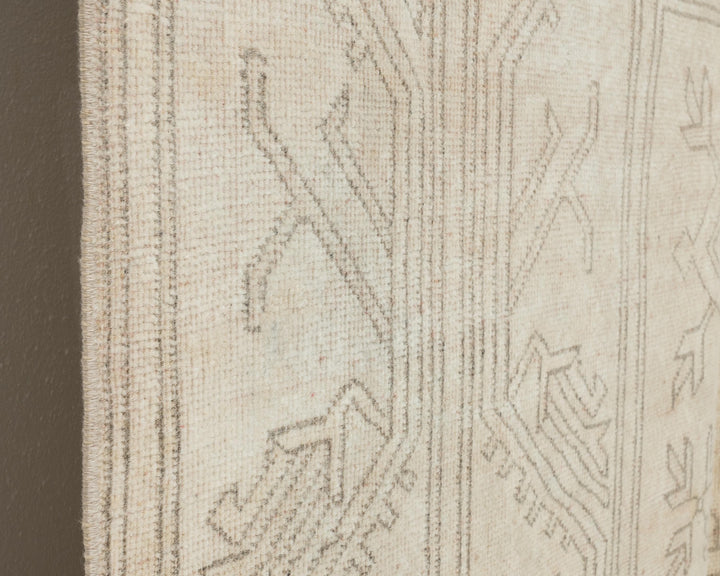 Beige Oushak Rug 5' 1" x 8' 2" | No. VR20050