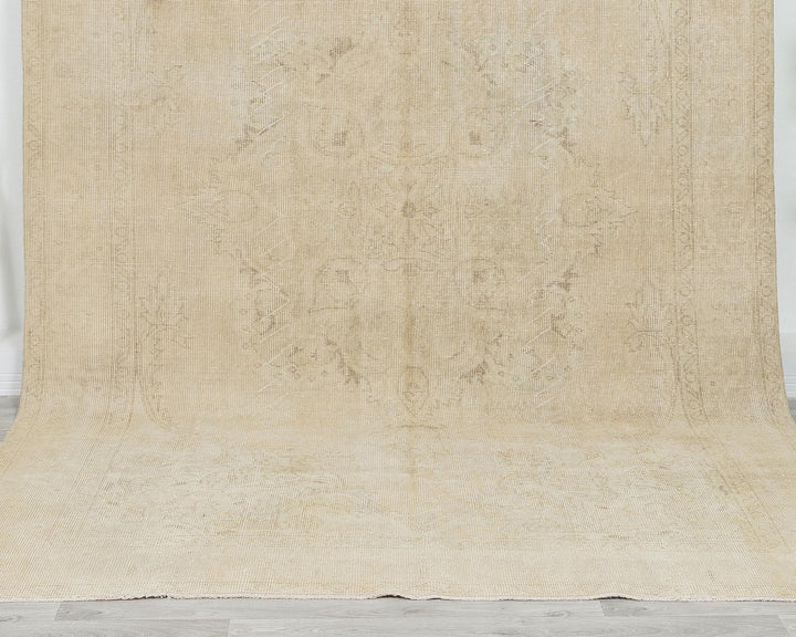 Beige Oushak Rug 6' 5" x 10' 2" | No. VR54028