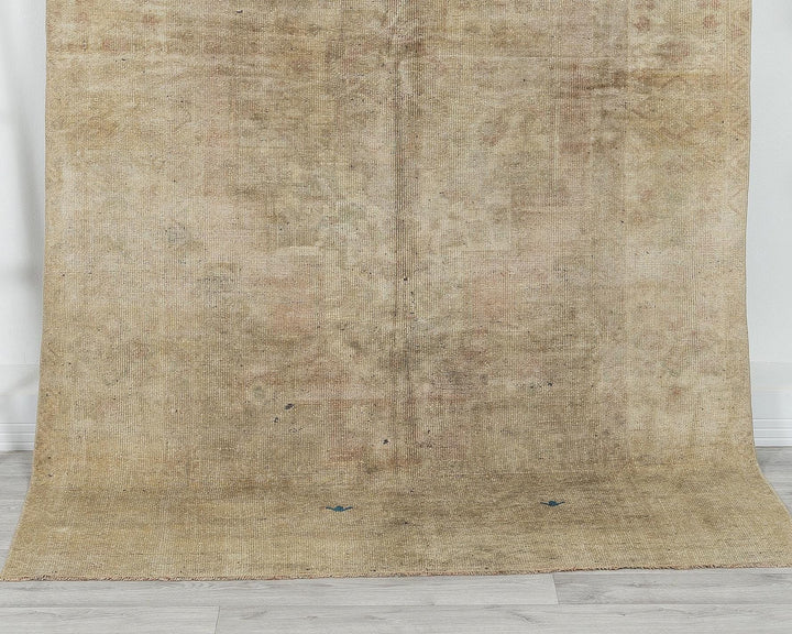 Brown Oushak Rug 4' 5" x 8' 5" | No. VR22384