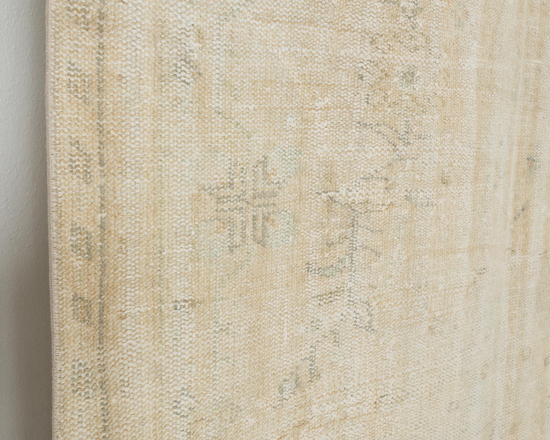 Beige Oushak Rug 4' 6" x 8' | No. VR56598