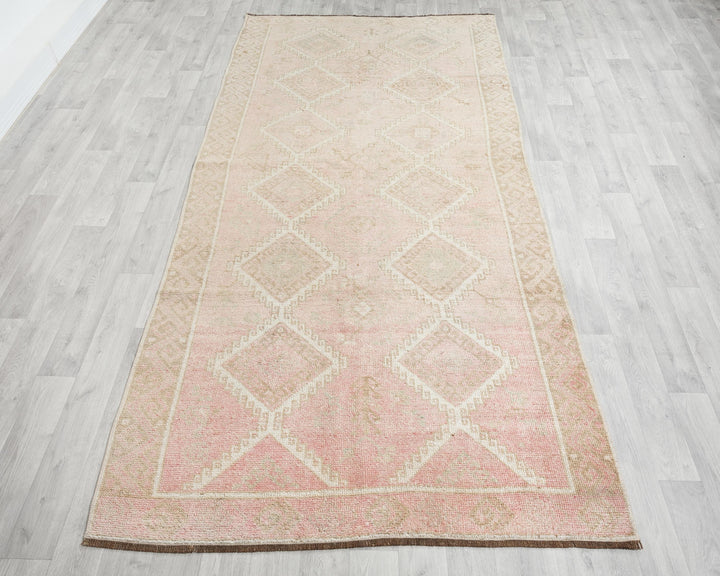 Runner Rug 4' 10" x 10' 6" | No. VR43929