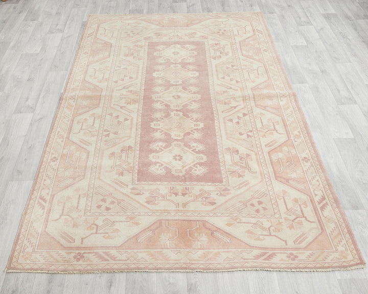 Beige Oushak Rug 4' 11" x 7' 8" | No. VR14030