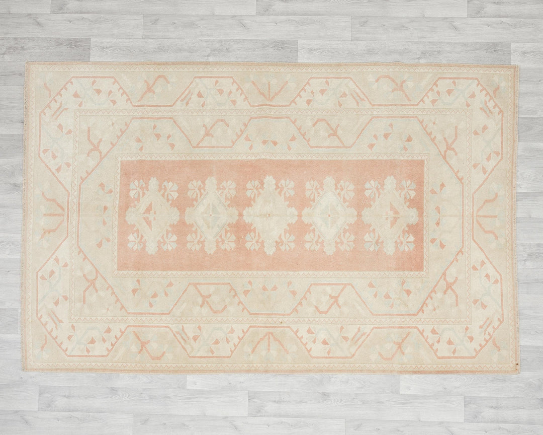 Beige Oushak Rug 5' 1" x 7' 7" | No. VR48243