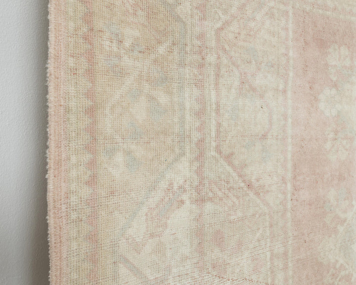 Beige Oushak Rug 5' 4" x 8' 1" | No. VR10921