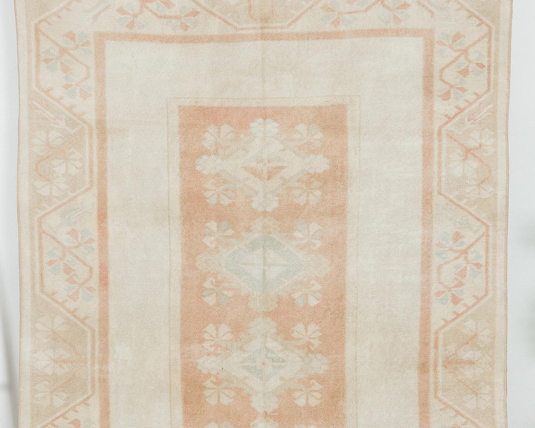 Beige Oushak Rug 5' x 8' 5" | No. VR74710