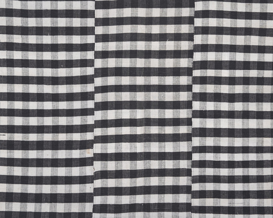 Kilim Rug 5' 8" x 6' 5" | No. VR64166