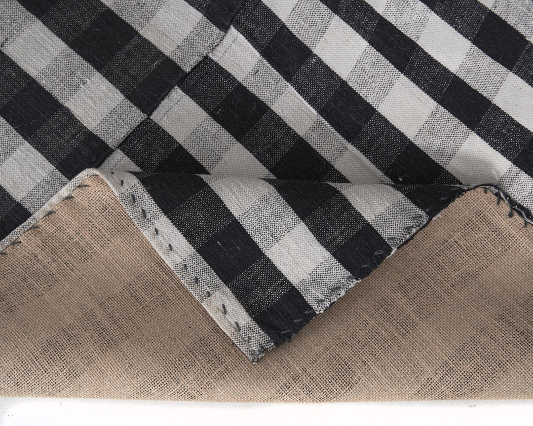 Kilim Rug 5' 8" x 6' 5" | No. VR64166