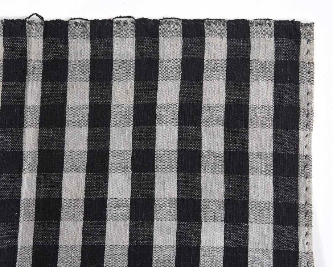 Kilim Rug 5' 8" x 6' 5" | No. VR64166