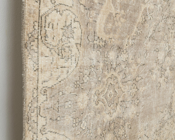 Beige Oushak Rug 6' 4" x 9' 11" | No. VR24431