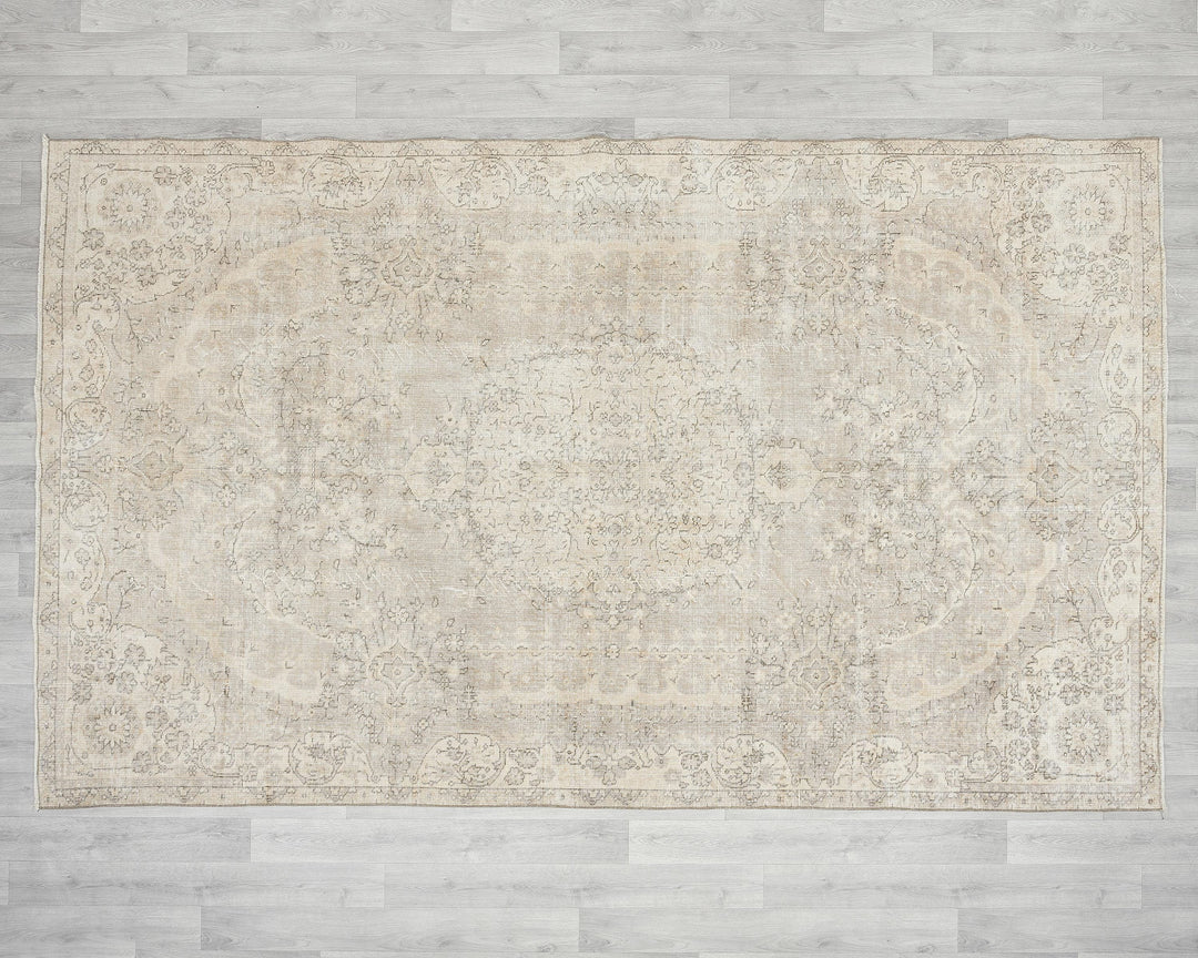 Beige Oushak Rug 6' 4" x 9' 11" | No. VR24431