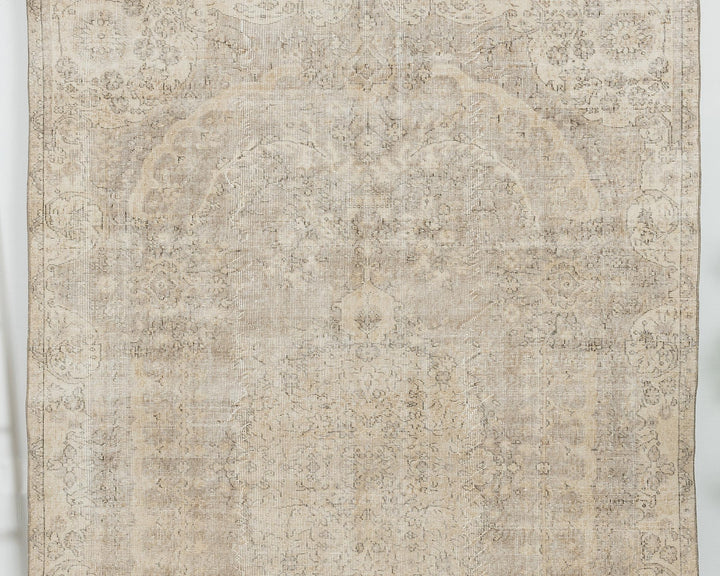 Beige Oushak Rug 6' 4" x 9' 11" | No. VR24431