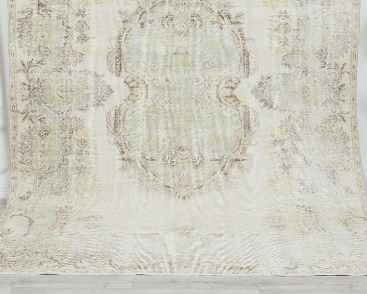 Beige Oushak Rug 6' 5" x 10' 4" | No. VR24074