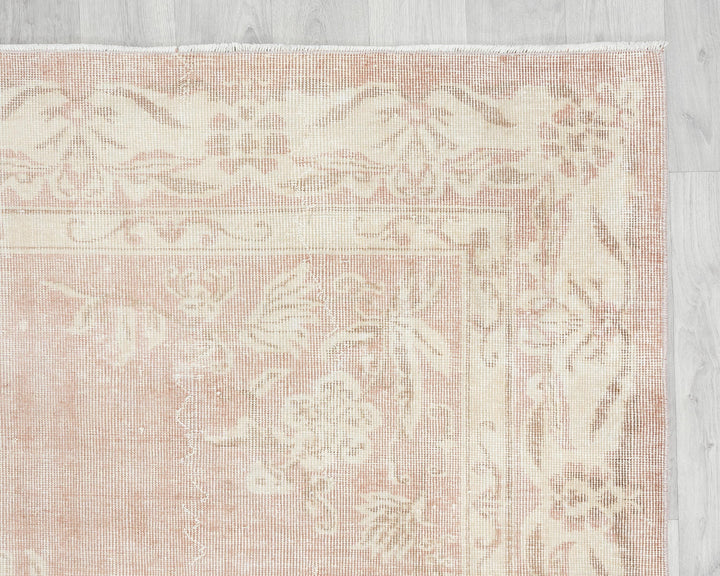 Faded Oushak Rug 6' 7" x 9' 4" | No. VR42833