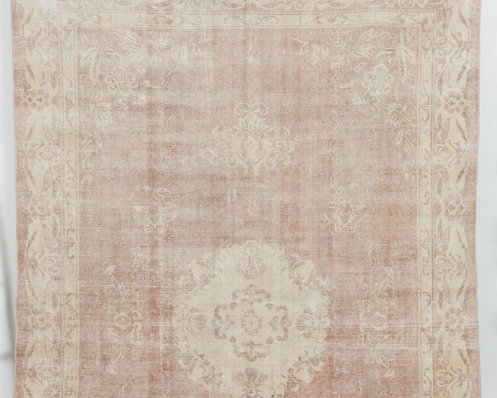 Faded Oushak Rug 6' 7" x 9' 4" | No. VR42833