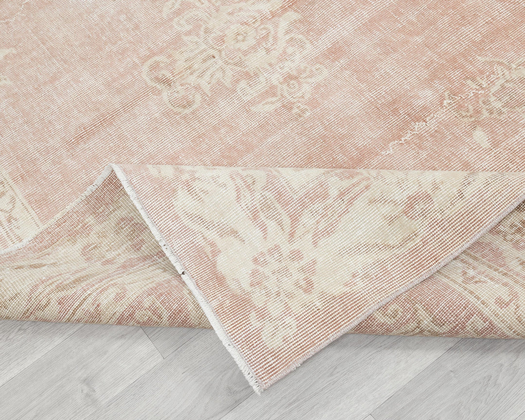 Faded Oushak Rug 6' 7" x 9' 4" | No. VR42833