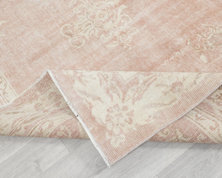 Faded Oushak Rug 6' 7" x 9' 4" | No. VR42833