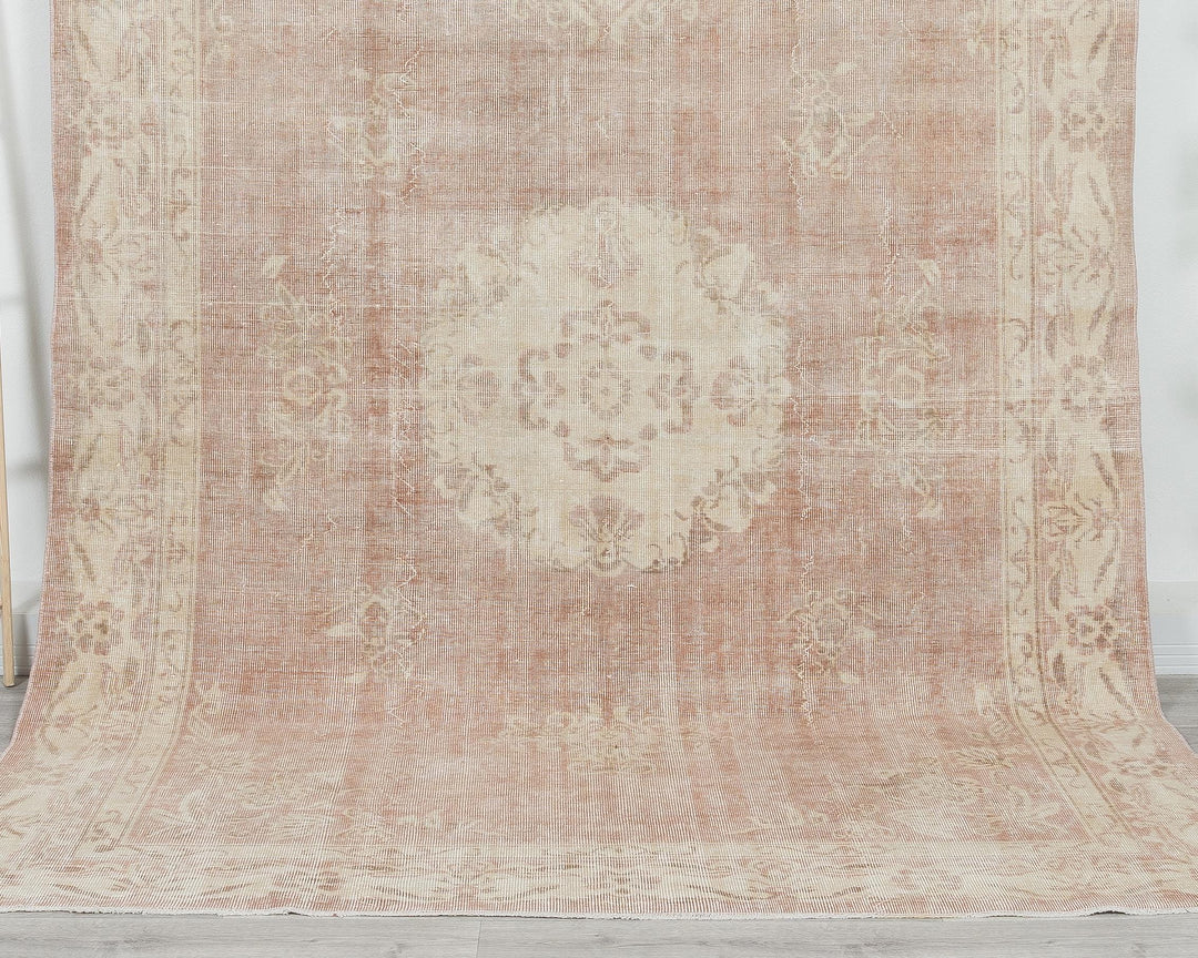 Faded Oushak Rug 6' 7" x 9' 4" | No. VR42833