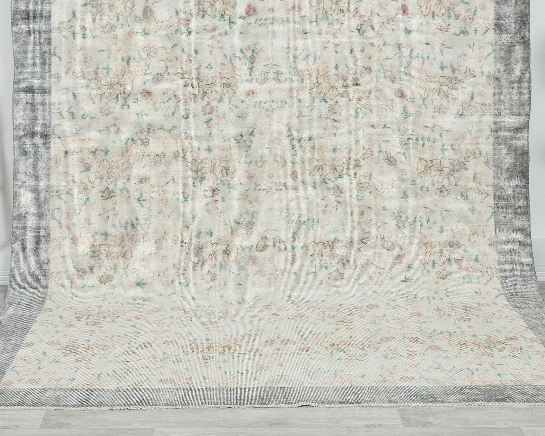 Faded Oushak Rug 6' 7" x 9' 10" | No. VR96727