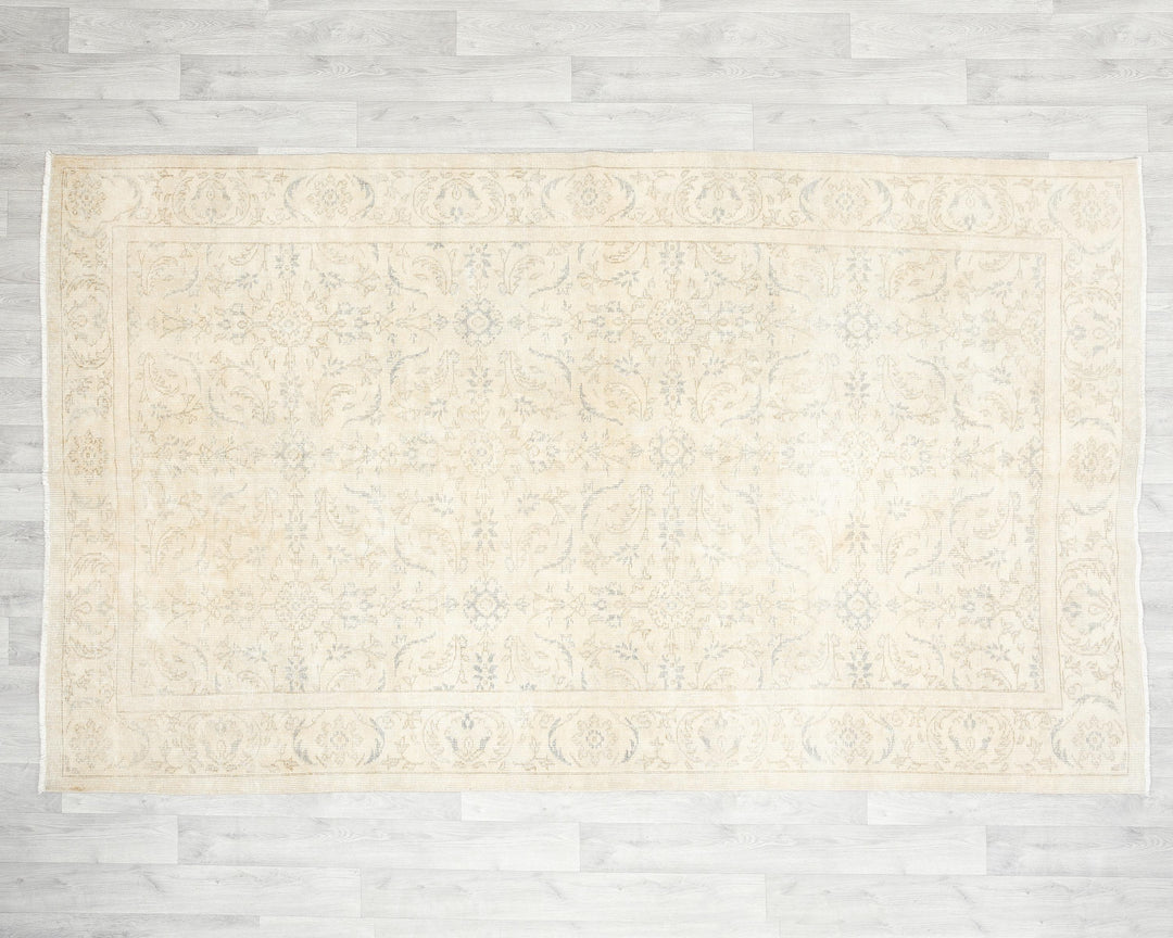 Beige Oushak Rug 5' 6" x 8' 11" | No. VR13363
