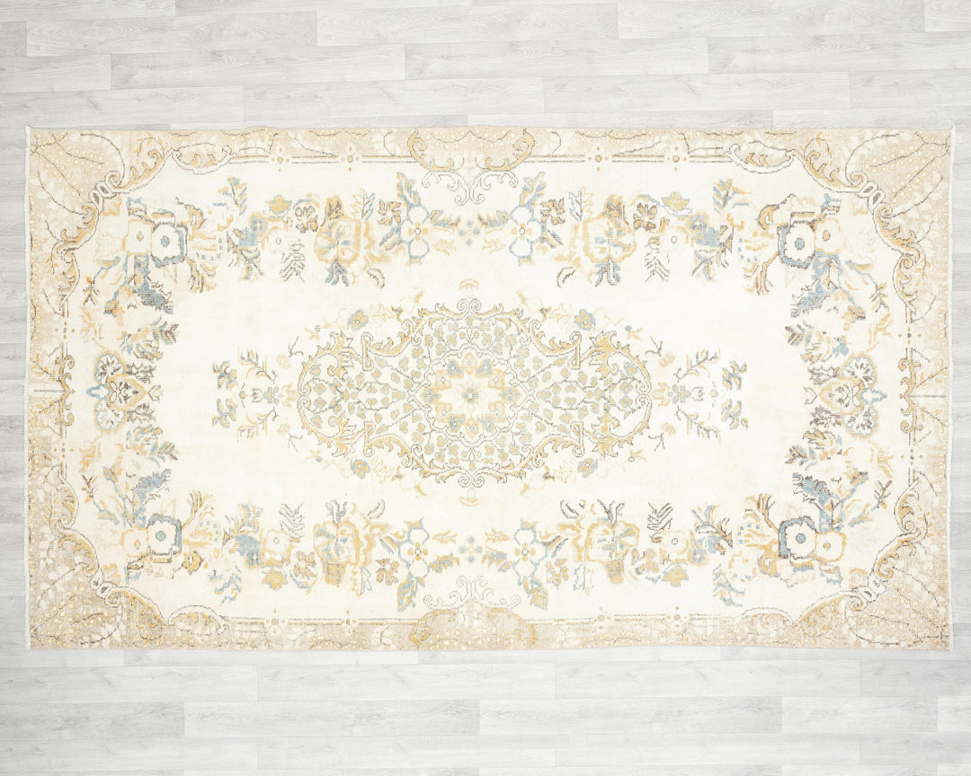 Beige Oushak Rug 5' 11" x 10' | No. VR96332