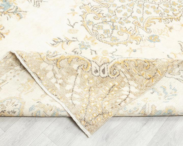 Beige Oushak Rug 5' 11" x 10' | No. VR96332