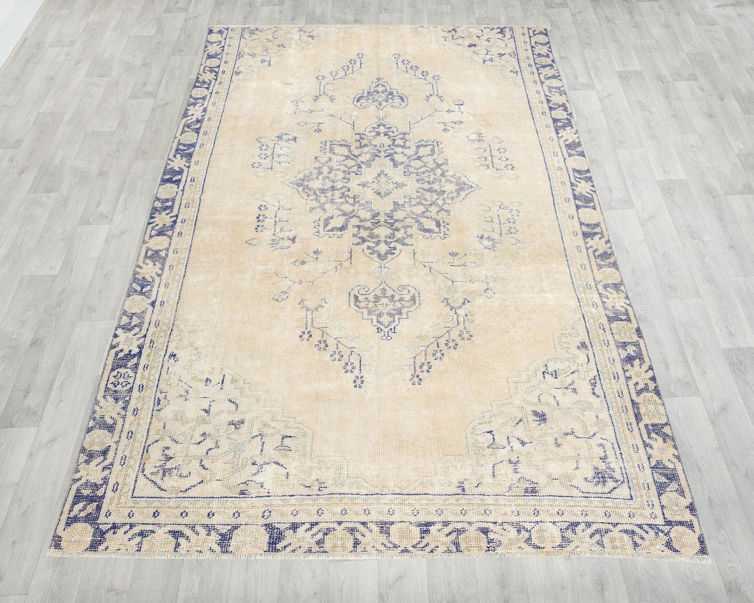 Neutral Oushak Rug 5' 10" x 9' | No. VR89792