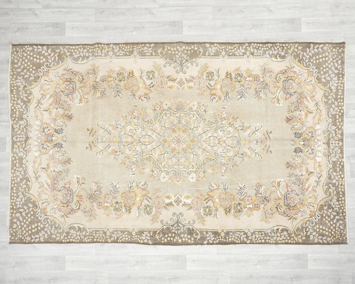 Oushak Rug 5' 8" x 9' 1" | No. VR68109