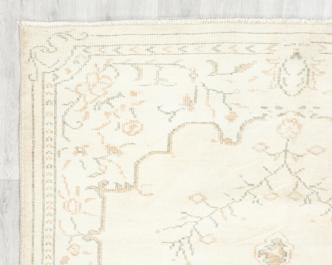 Beige Oushak Rug 5' 7" x 9' 5" | No. VR46188